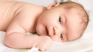 ¿Cómo saber el color de ojos en bebés?