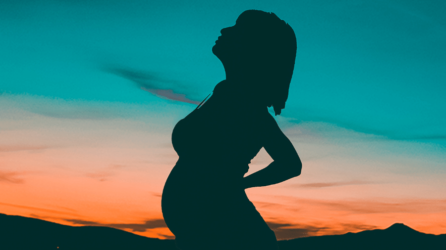 ideas de fotos de embarazo con silueta