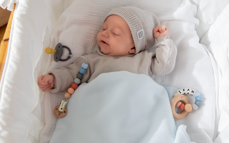 ¿Cómo arrullar a un bebe recién nacido?