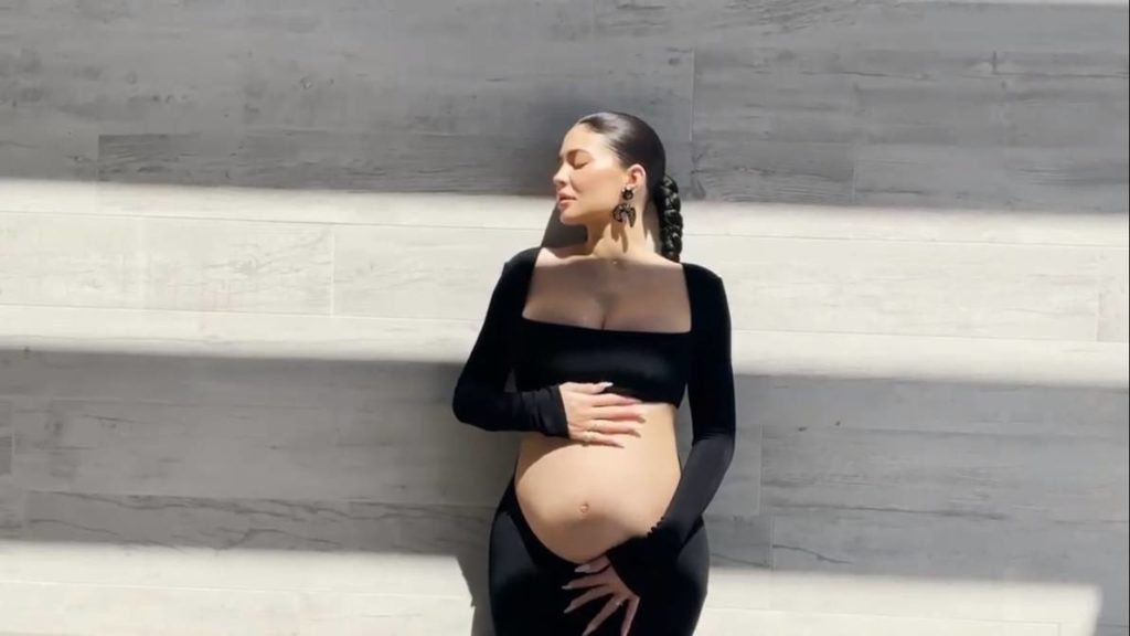 Famosas y influencers embarazadas que van a ser mamá en 2022 1
