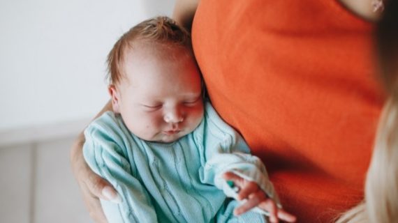 ¿Por qué usar el ruido blanco en bebés para dormir?