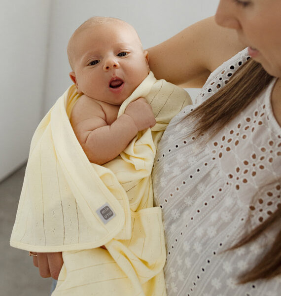 Arrullo bebé 100% algodón canalé calado