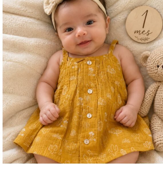 Vestido de Muselina 100 % algodon Estampado Cactus Mostaza para Bebé talla 0-1mes